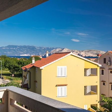 Apartment Glorija With Balcony Башка Екстер'єр фото